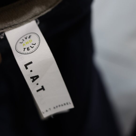 L.A.T NAvy Blue Denali National Park Alaska Long Sleeve T-Shirt LG - Picture 10 of 12